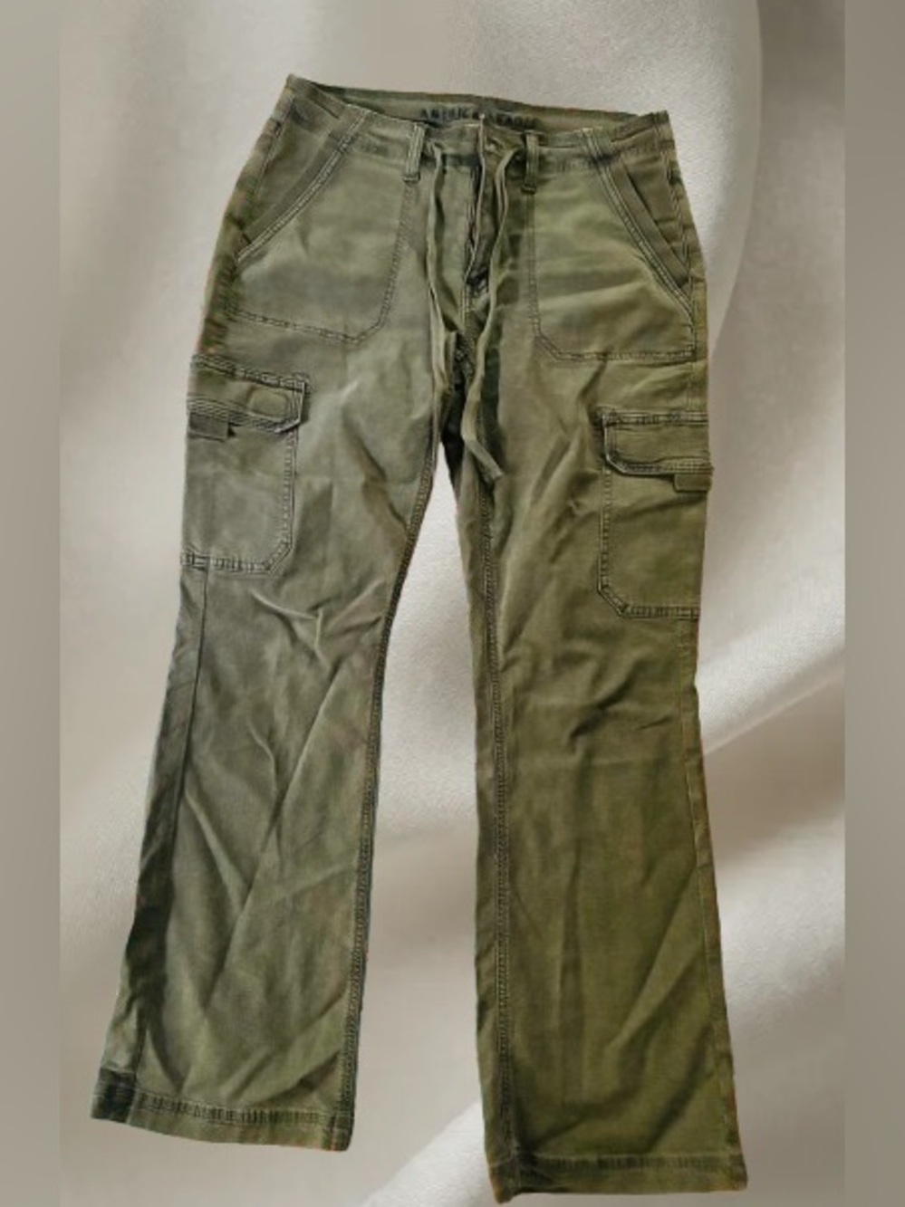 American Eagle Olive Green Cargo Wide-Leg Pants, 6
